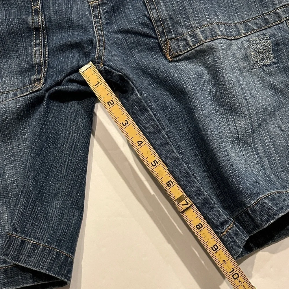 Natural Reflections distressed Blue Denim cargo Bermuda long Jean Shorts size 2